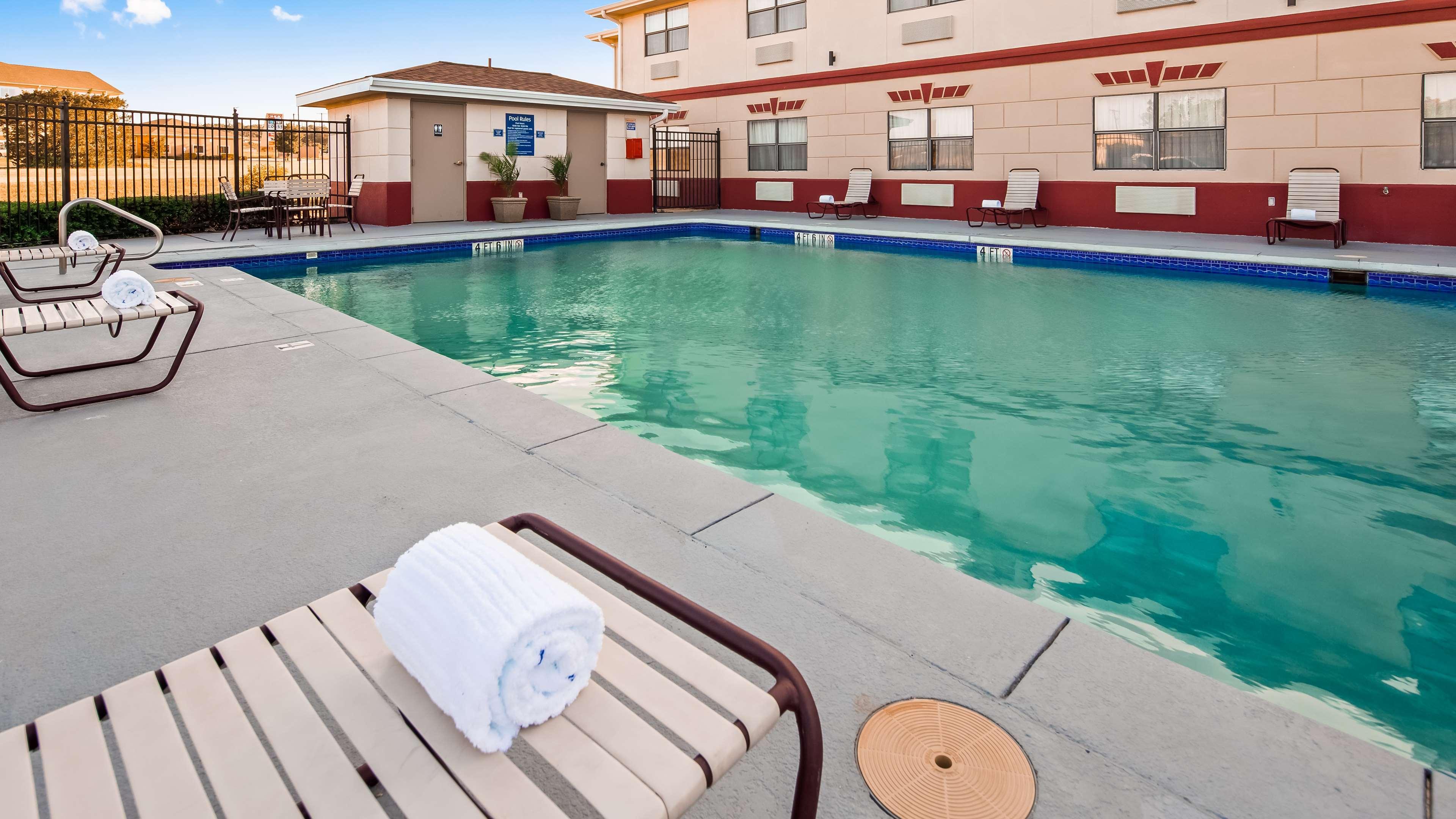 Best Western Inn And Suites Copperas Cove Esterno foto