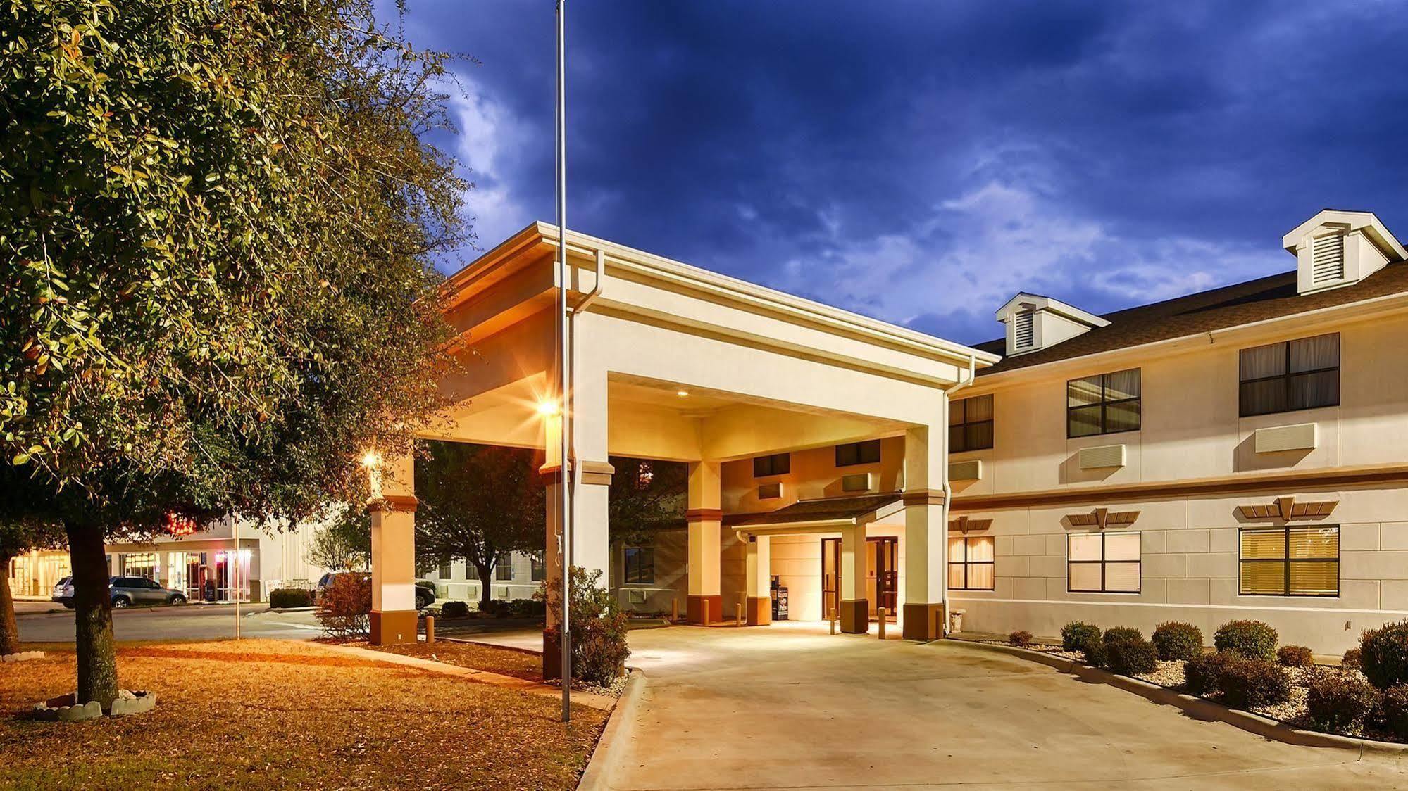 Best Western Inn And Suites Copperas Cove Esterno foto